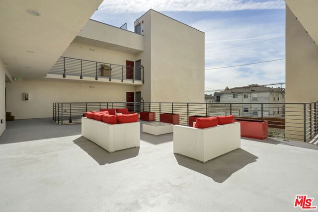 6925 Knowlton Place 401, Los Angeles, CA 90045