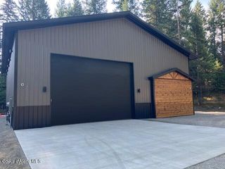 18336 Holiday Way, Hauser, ID 83854