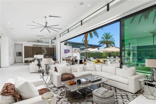 8 Makena Lane, Rancho Mirage, CA 92270