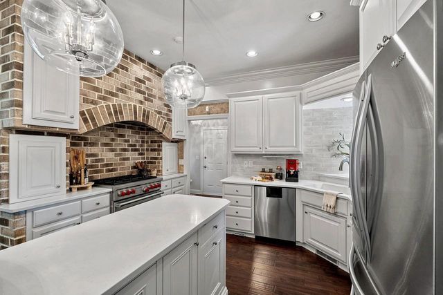 120 GARDEN GATE COURT, Green Bay, WI 54313