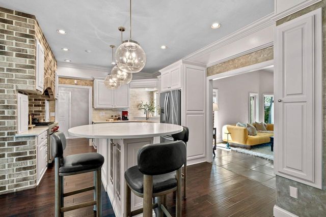 120 GARDEN GATE COURT, Green Bay, WI 54313