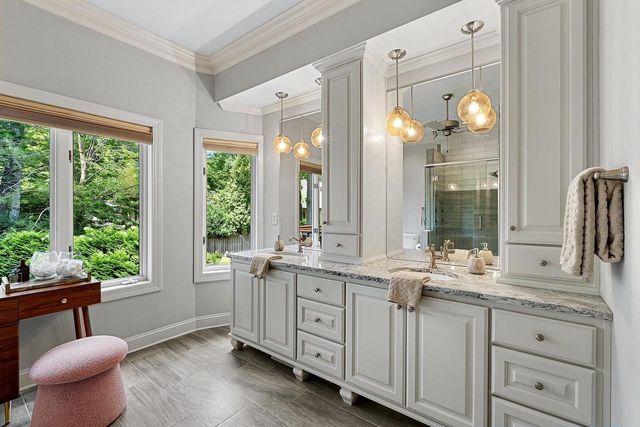120 GARDEN GATE COURT, Green Bay, WI 54313