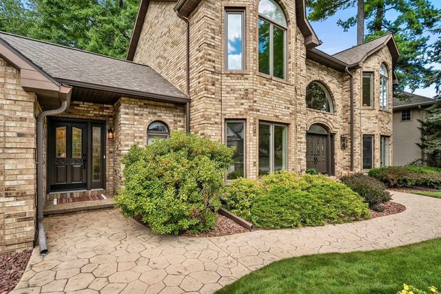 120 GARDEN GATE COURT, Green Bay, WI 54313