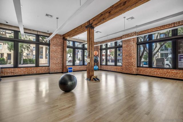 500 W Harbor Drive 136, San Diego, CA 92101