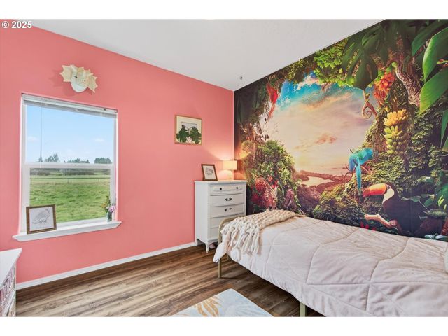 29 LITTLE ISLAND Ln, Cathlamet, WA 98612