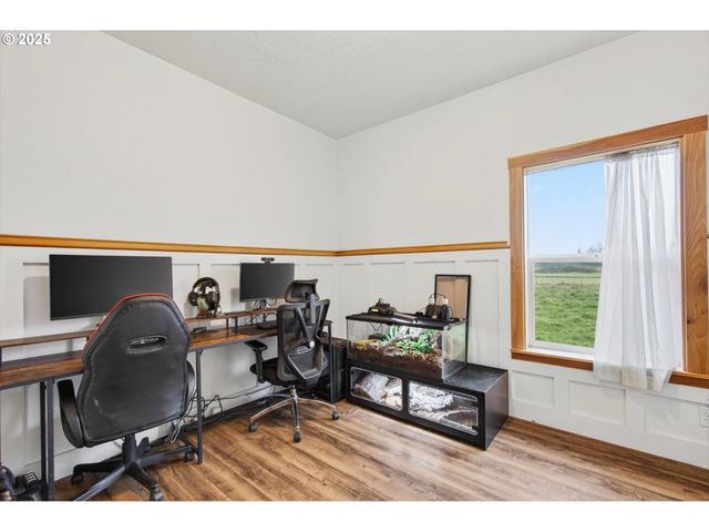 29 LITTLE ISLAND Ln, Cathlamet, WA 98612