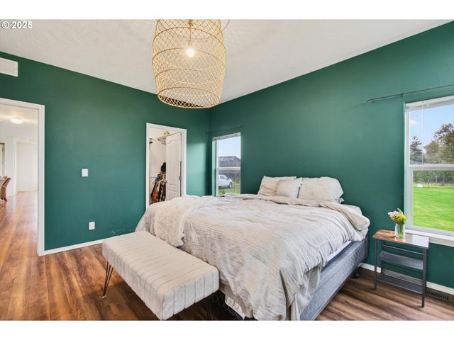 29 LITTLE ISLAND Ln, Cathlamet, WA 98612