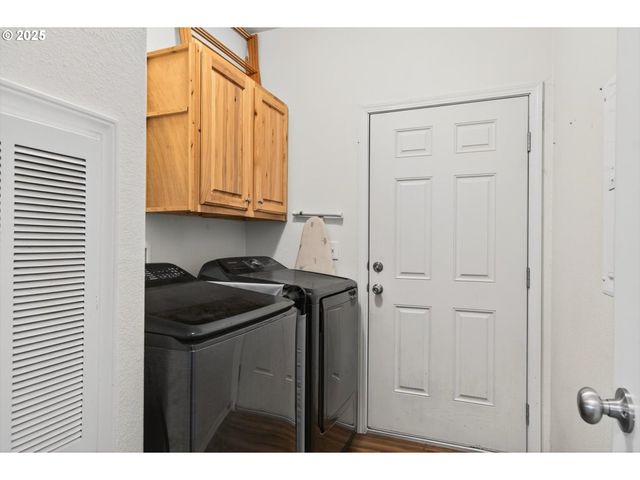 29 LITTLE ISLAND Ln, Cathlamet, WA 98612