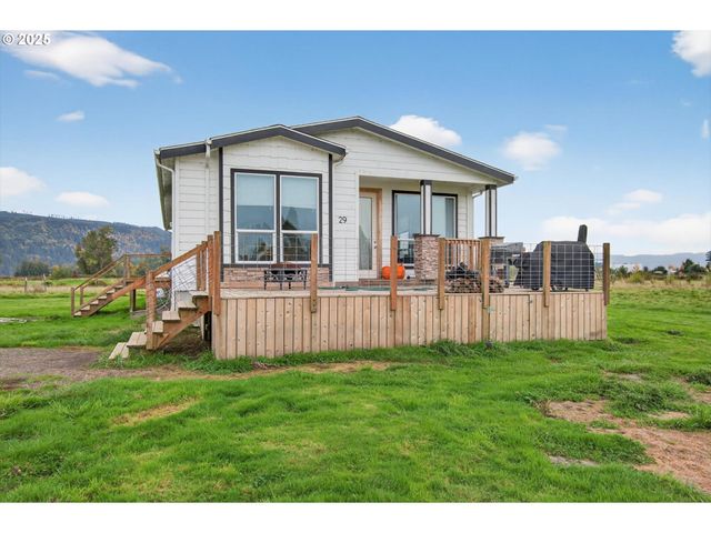 29 LITTLE ISLAND Ln, Cathlamet, WA 98612