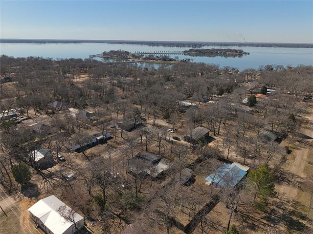 108 Blackfoot Drive, Mabank, TX 75156