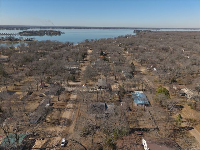 108 Blackfoot Drive, Mabank, TX 75156