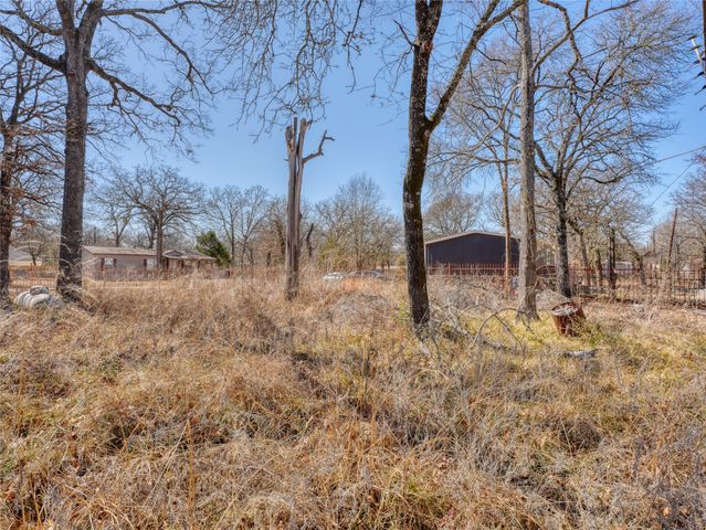 108 Blackfoot Drive, Mabank, TX 75156