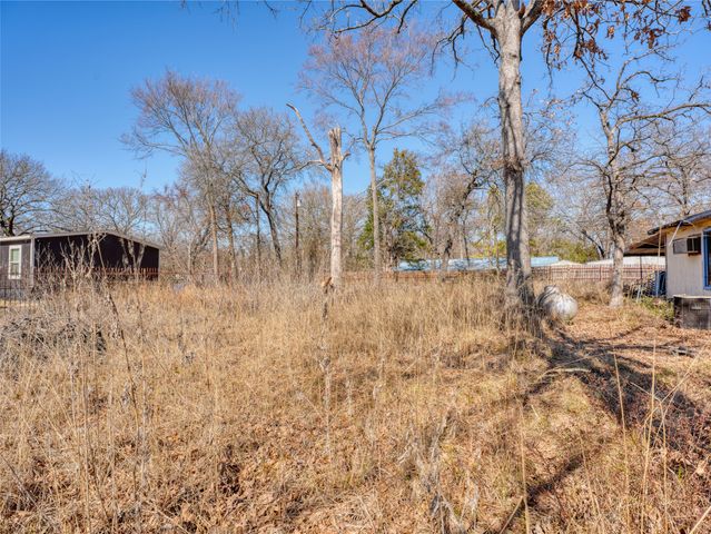 108 Blackfoot Drive, Mabank, TX 75156