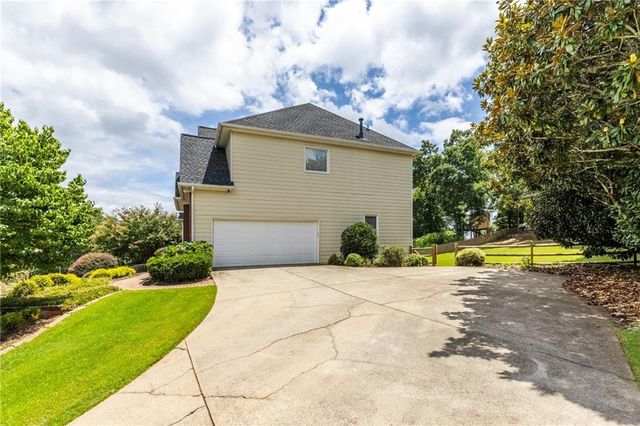 2630 Stonehill Drive, Cumming, GA 30041