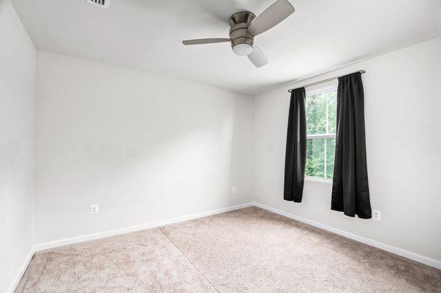 44 VIBURNUM AVE, Elkton, MD 21921