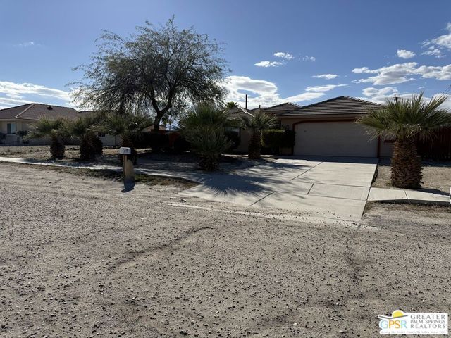 2869 Stardust Avenue, Thermal, CA 92274