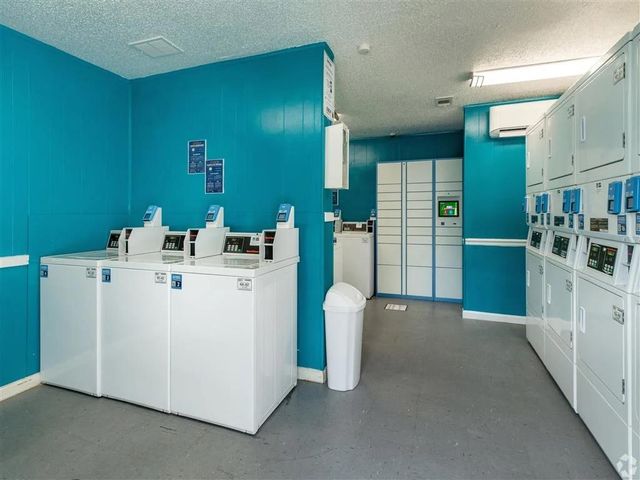 7610 Cameron Rd 356, Austin, TX 78752