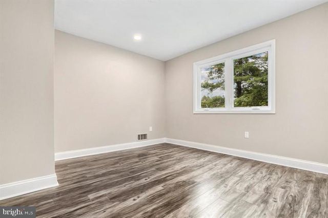 17616 GARRETT DR, Gaithersburg, MD 20878