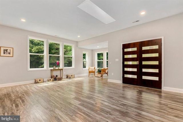 17616 GARRETT DR, Gaithersburg, MD 20878