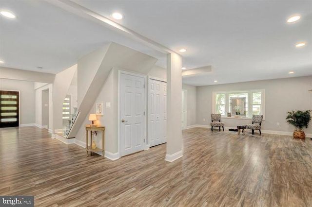 17616 GARRETT DR, Gaithersburg, MD 20878