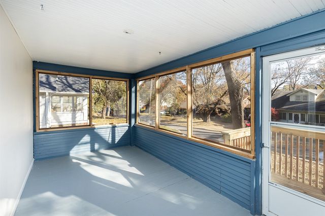 676 34th Street, Des Moines, IA 50312