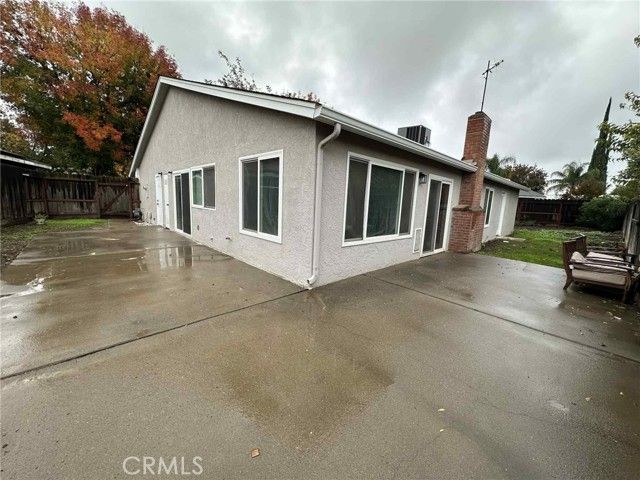 1939 Sierra Court, Merced, CA 95340