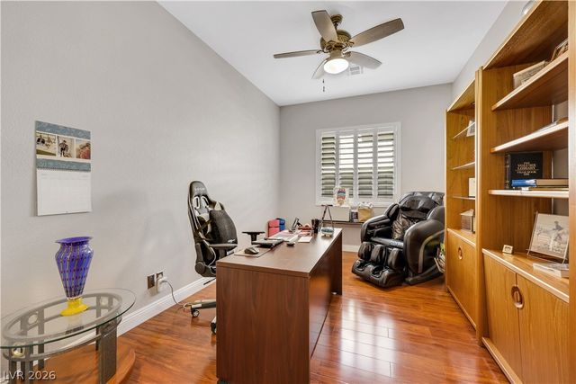 7135 Comanche Canyon Avenue, Las Vegas, NV 89113