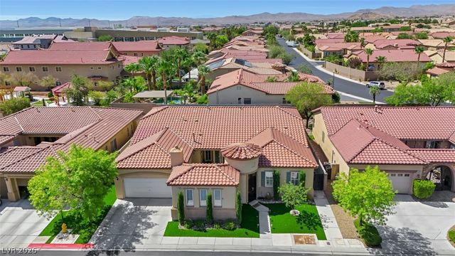 7135 Comanche Canyon Avenue, Las Vegas, NV 89113