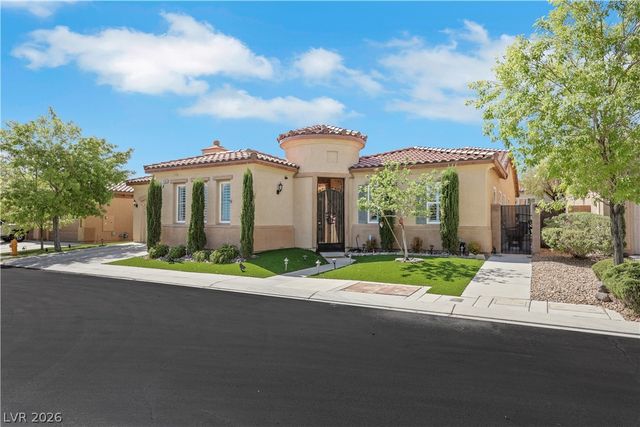 7135 Comanche Canyon Avenue, Las Vegas, NV 89113