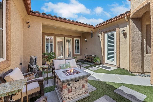 7135 Comanche Canyon Avenue, Las Vegas, NV 89113