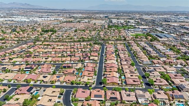 7135 Comanche Canyon Avenue, Las Vegas, NV 89113