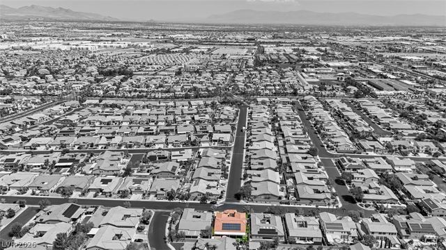 7135 Comanche Canyon Avenue, Las Vegas, NV 89113
