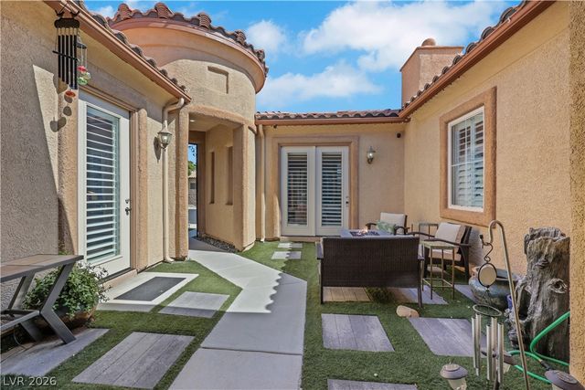 7135 Comanche Canyon Avenue, Las Vegas, NV 89113