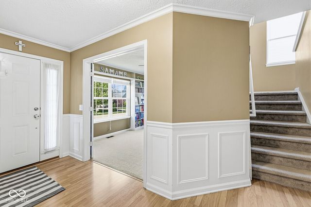 7825 Andaman Drive, Zionsville, IN 46077