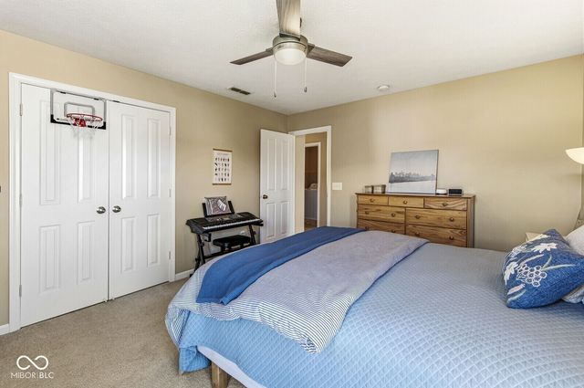 7825 Andaman Drive, Zionsville, IN 46077