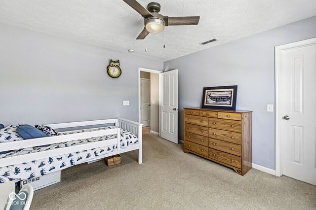 7825 Andaman Drive, Zionsville, IN 46077