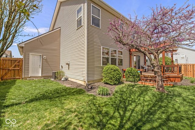 7825 Andaman Drive, Zionsville, IN 46077