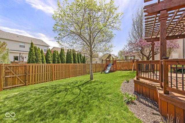 7825 Andaman Drive, Zionsville, IN 46077