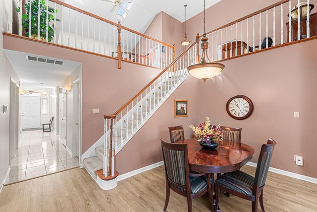 514 Pinehurst Lane, Schererville, IN 46375