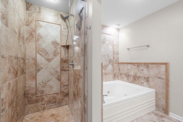 514 Pinehurst Lane, Schererville, IN 46375