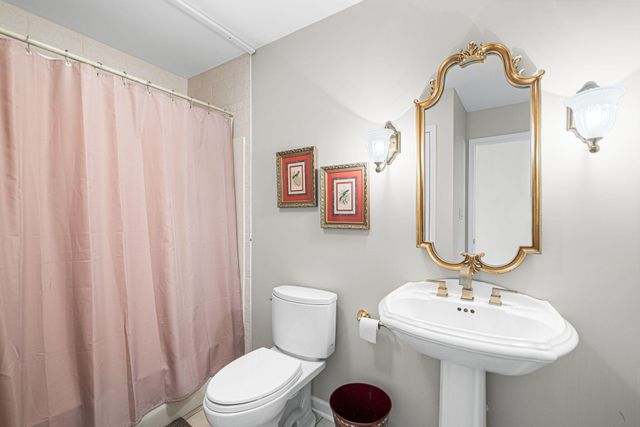 514 Pinehurst Lane, Schererville, IN 46375