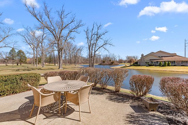 514 Pinehurst Lane, Schererville, IN 46375