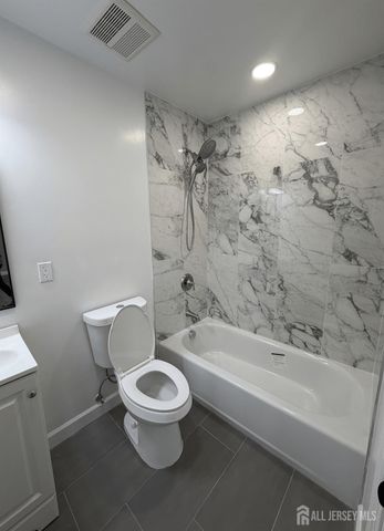 12 Stony Road, Edison, NJ 08817