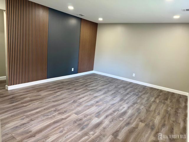 12 Stony Road, Edison, NJ 08817