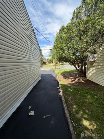 12 Stony Road, Edison, NJ 08817