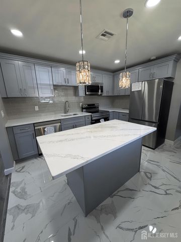 12 Stony Road, Edison, NJ 08817