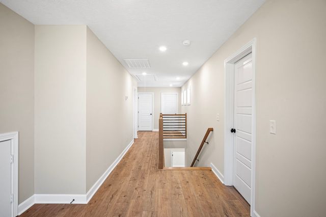 1749 Powell Rd, Clarksville, TN 37043