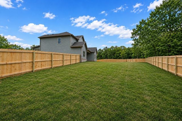 1749 Powell Rd, Clarksville, TN 37043