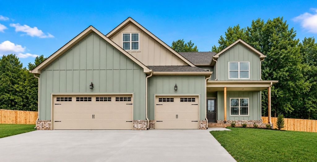 1749 Powell Rd, Clarksville, TN 37043