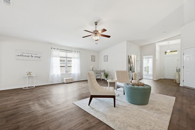 8425 Sevilla Street, Navarre, FL 32566